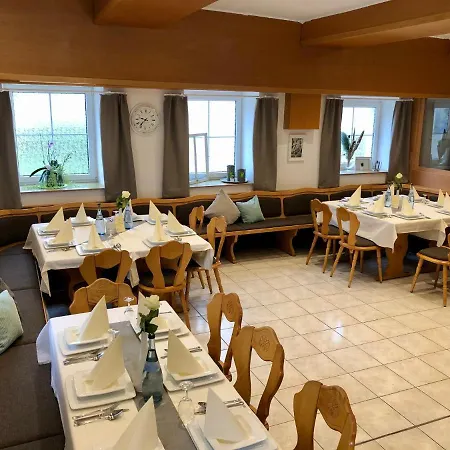 Värdshus Landgasthof Krone Lauterach